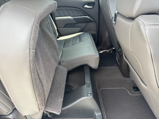 Used 2022 GMC Canyon Denali RWD image 40