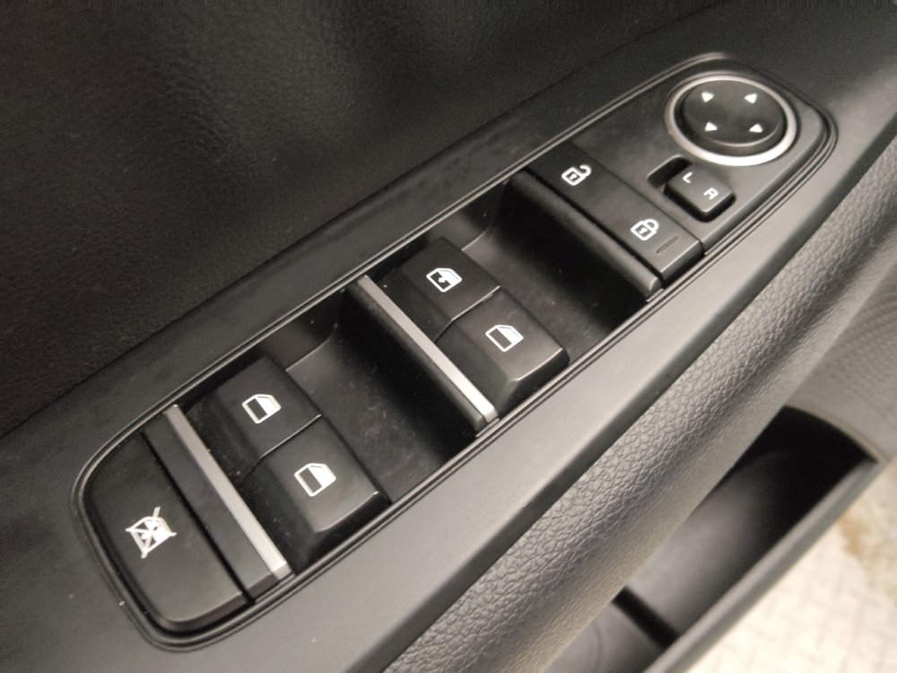 Used 2021 Kia Forte LXS image 27