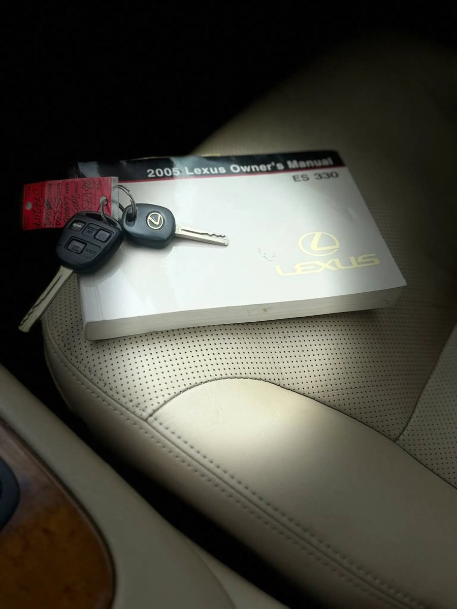 Used 2005 Lexus ES 330 FWD image 41
