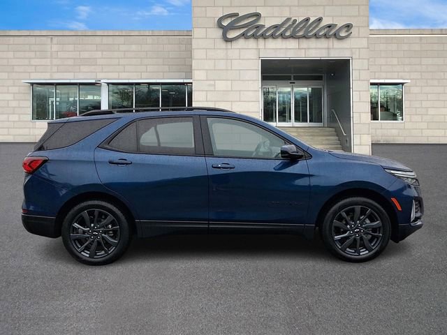 Used 2023 Chevrolet Equinox RS AWD/4WD image 9