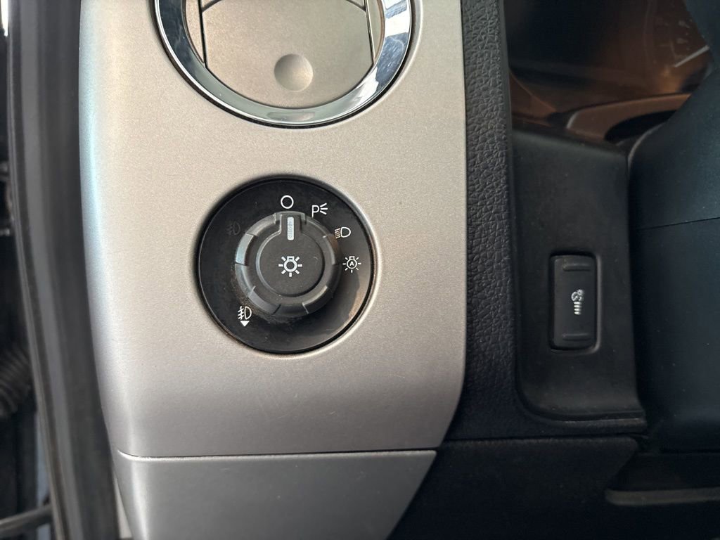 Used 2017 Ford Expedition Limited w/ Equipment Group 301A image 11