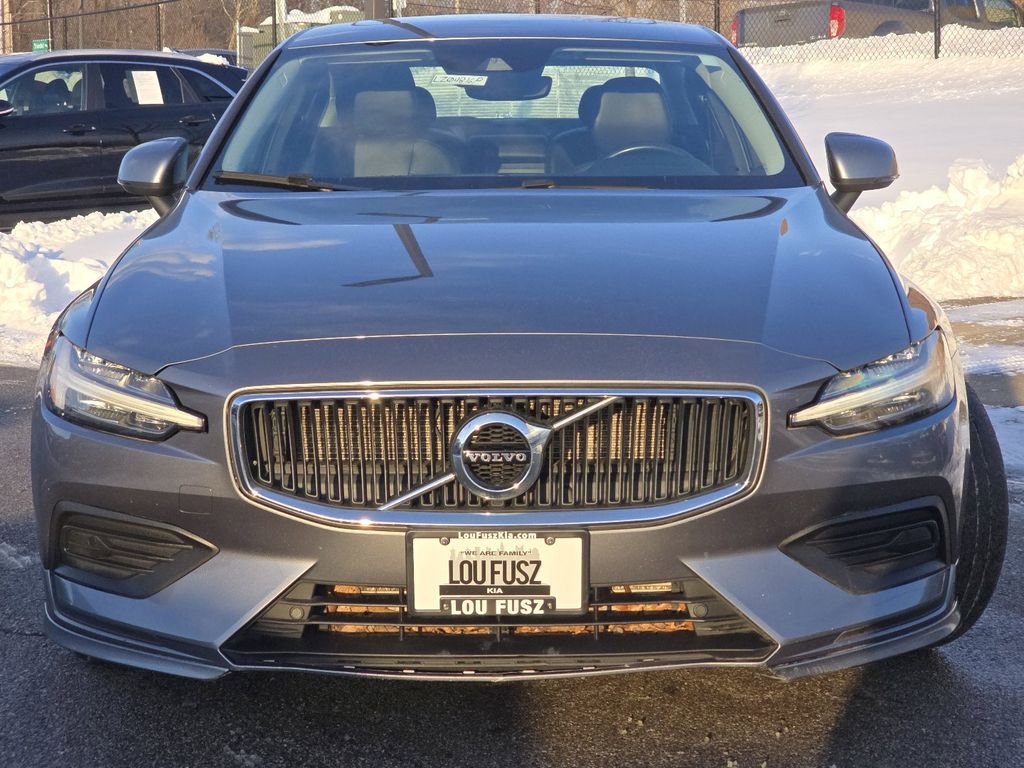 Used 2019 Volvo S60 T6 Momentum image 10