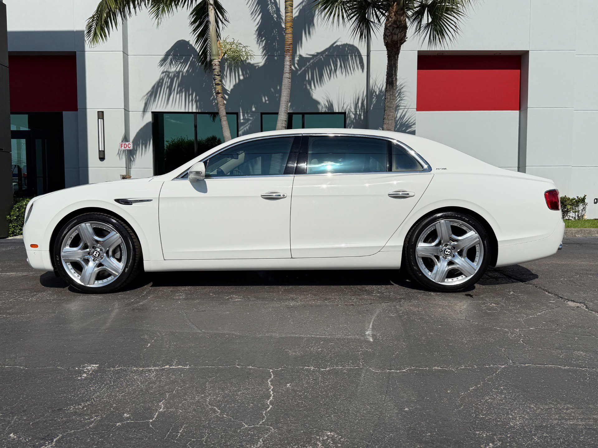 Used 2014 Bentley Flying Spur W12 AWD/4WD image 11