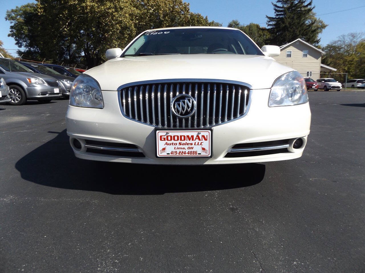 Used 2011 Buick Lucerne CXL FWD image 3