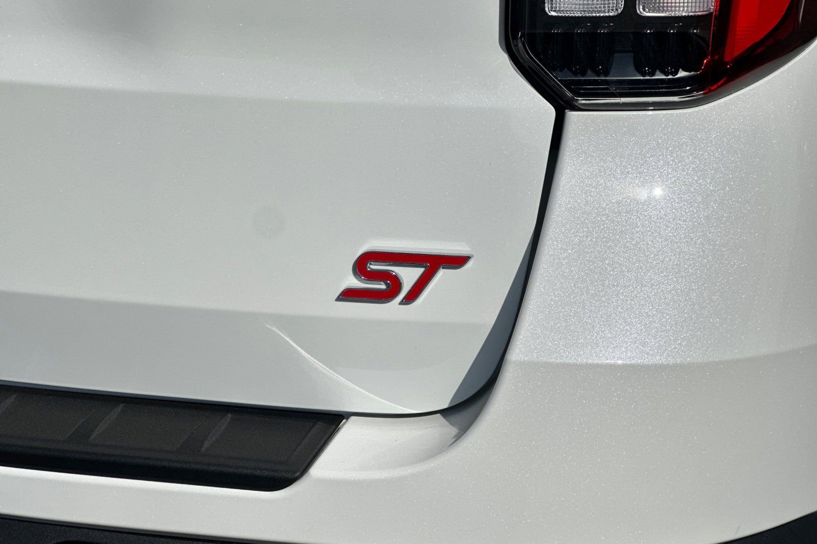 New 2026 Ford Explorer ST image 28