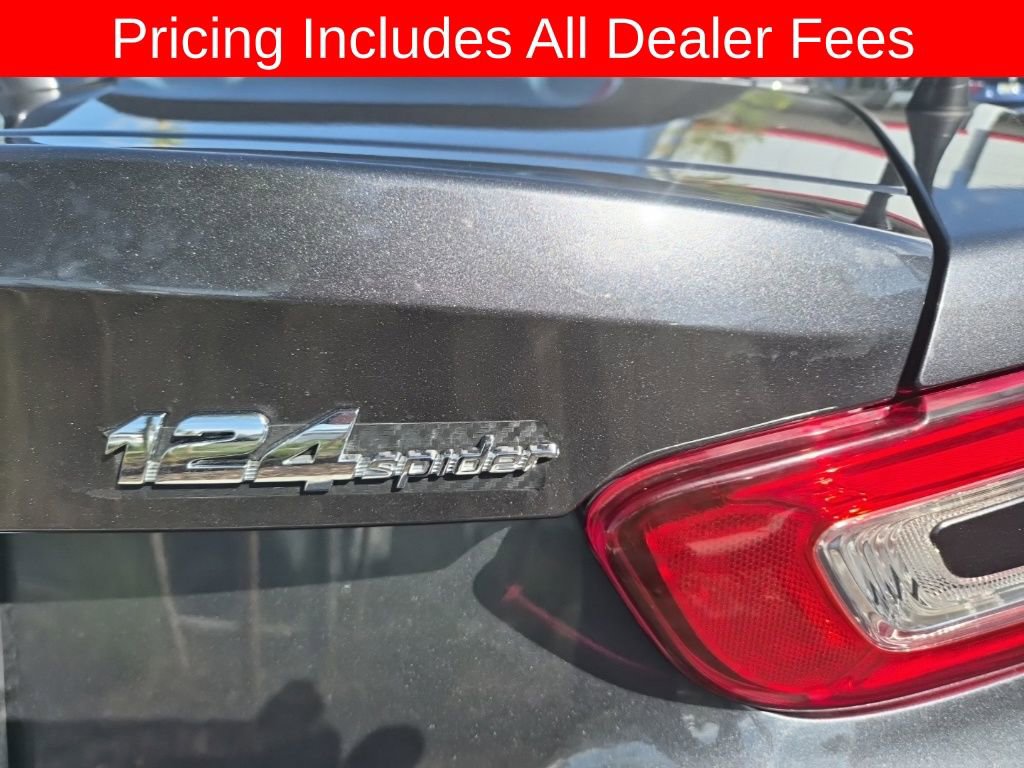 Used 2018 FIAT 124 Spider Lusso w/ Navigation & Sound Group RWD image 14