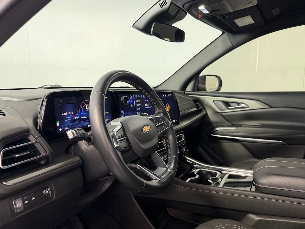 Used 2024 Chevrolet Traverse LT image 18
