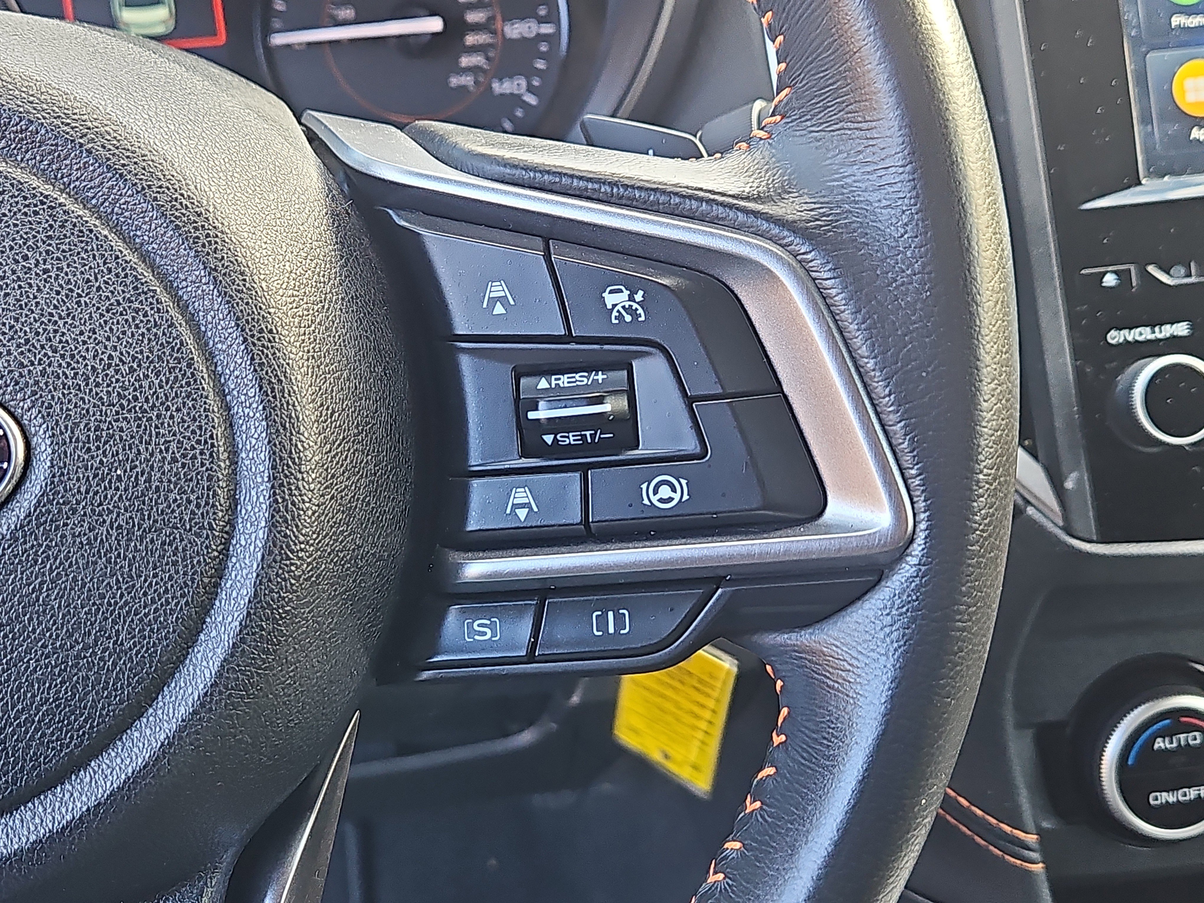 Used 2021 Subaru Crosstrek 2.0i Premium image 14