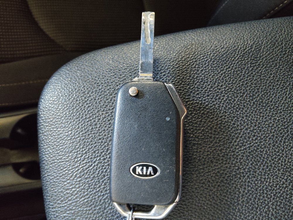 Used 2019 Kia Forte LXS FWD image 32