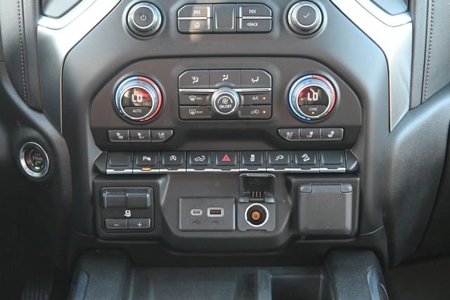 Used 2020 Chevrolet Silverado 1500 LTZ image 18