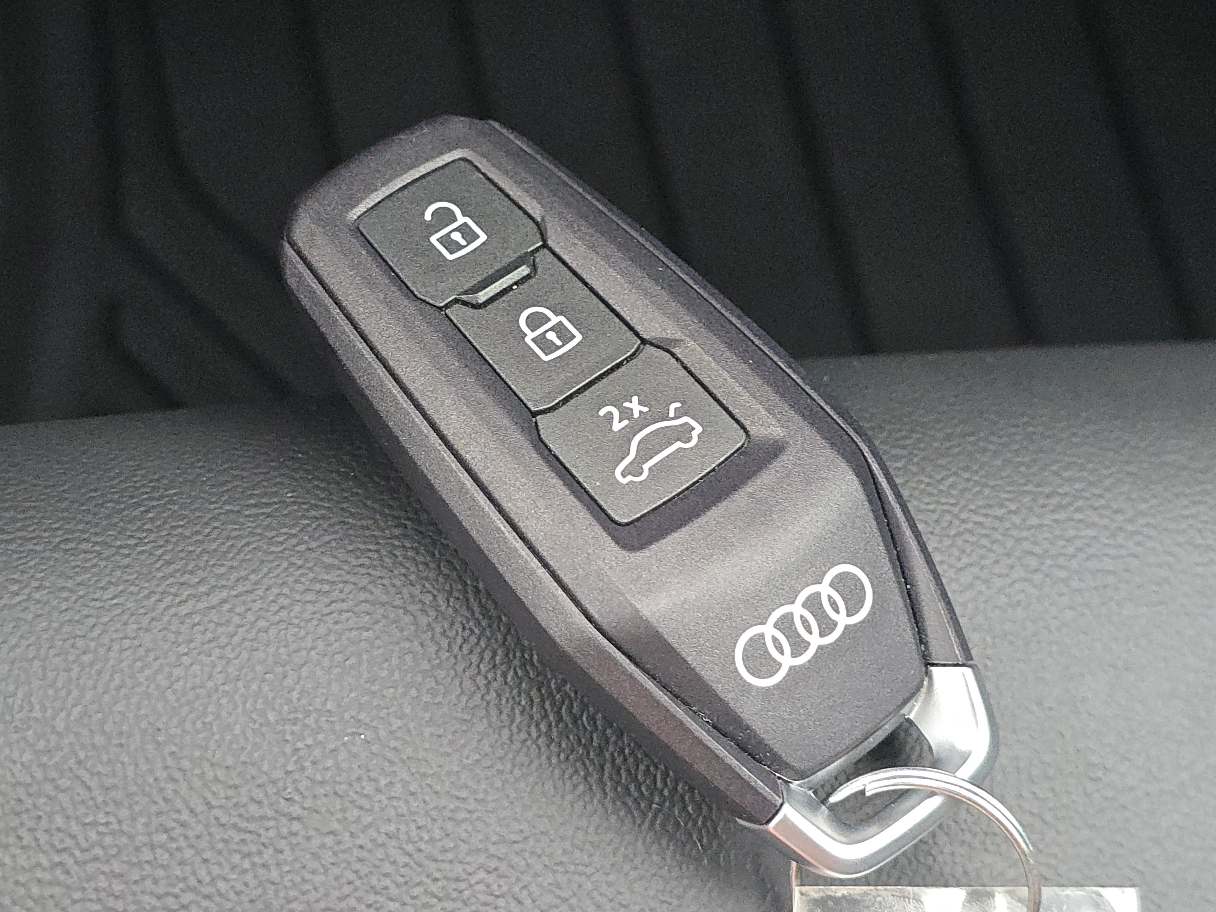 Certified 2025 Audi Q5 Premium Plus w/ Premium Plus AWD/4WD image 28