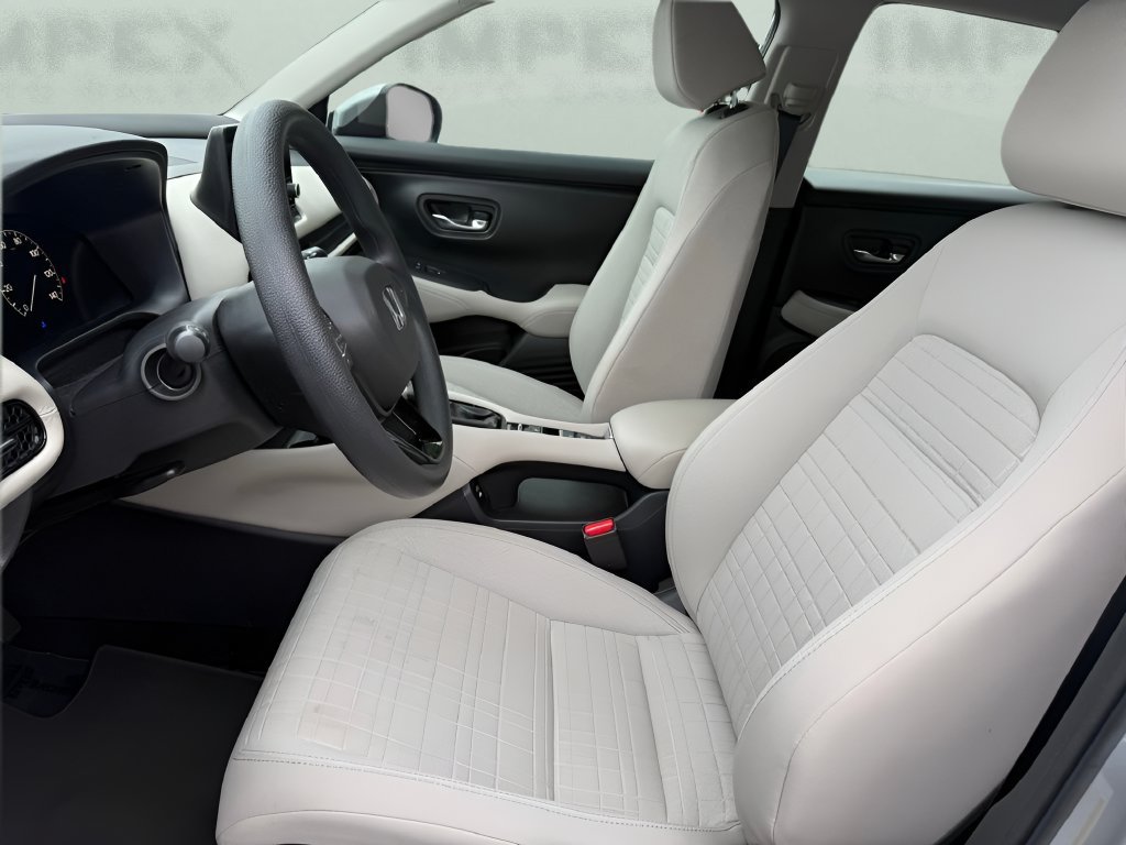 Used 2025 Honda HR-V LX image 29