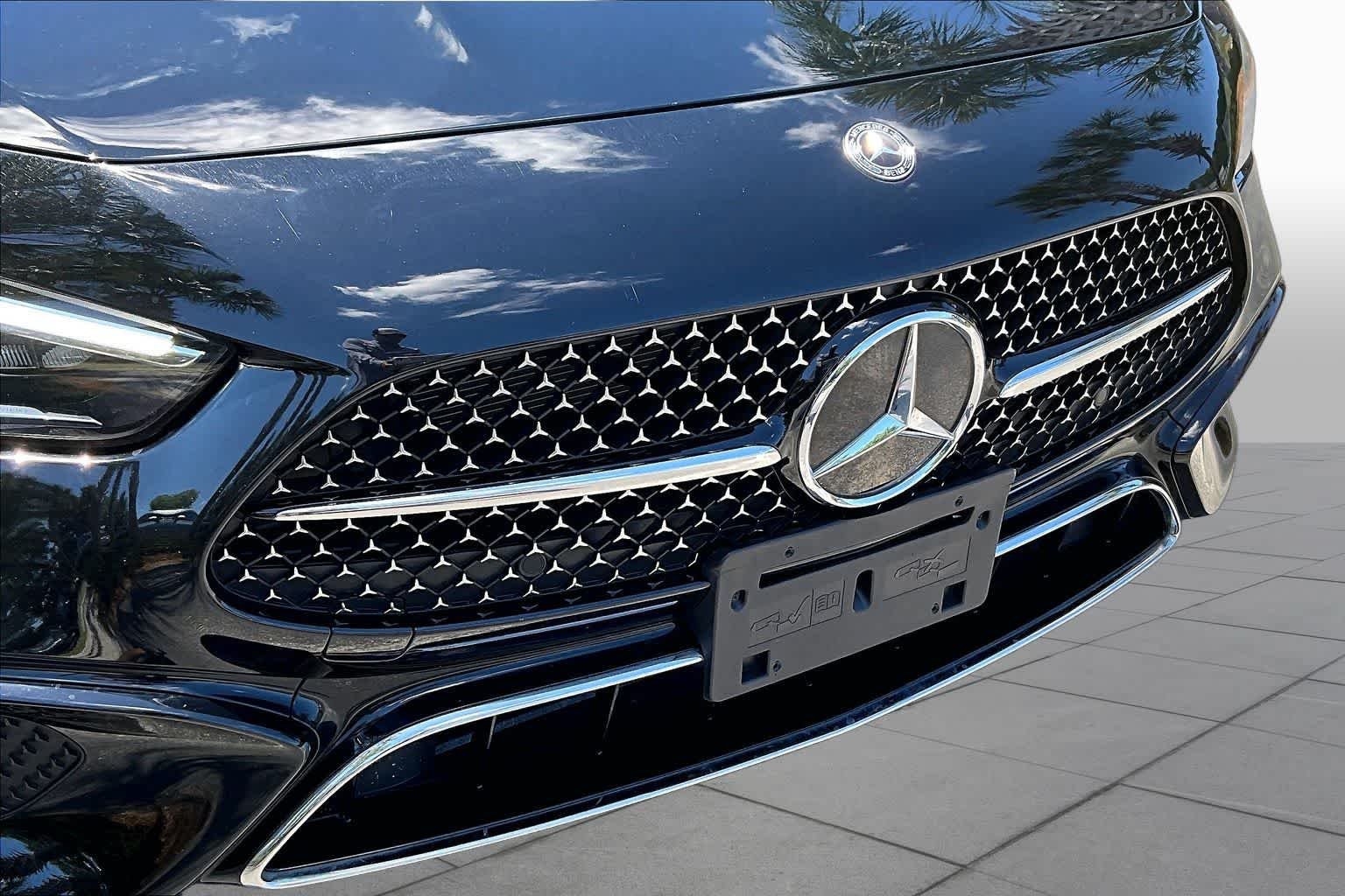 Certified 2025 Mercedes-Benz CLE 300 4MATIC Cabriolet image 27