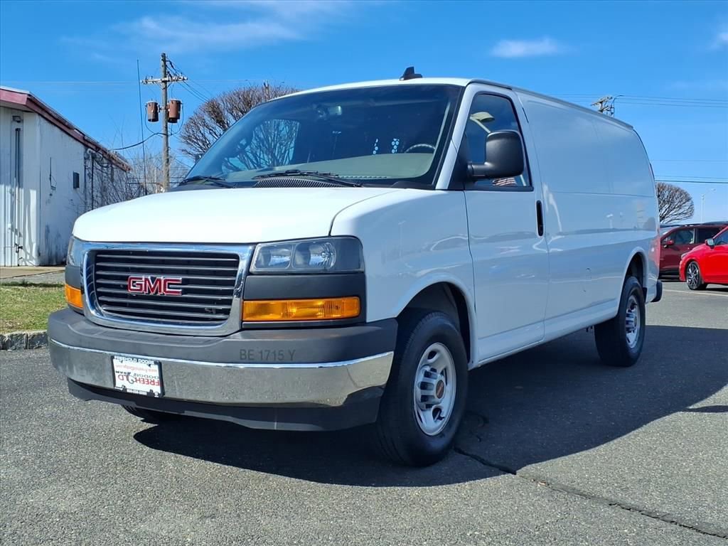 Used 2024 GMC Savana 2500 Work Van w/ Driver Convenience Package image 3