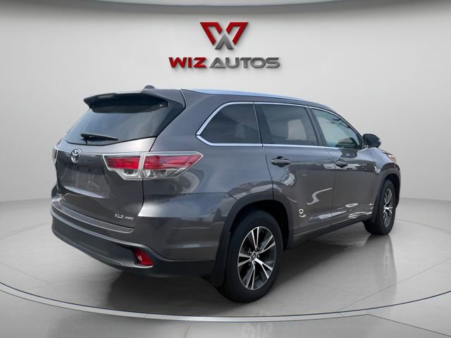 Used 2016 Toyota Highlander XLE AWD/4WD image 5