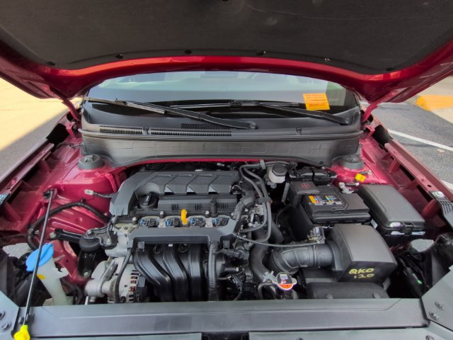 Used 2024 Hyundai Venue SEL FWD image 27