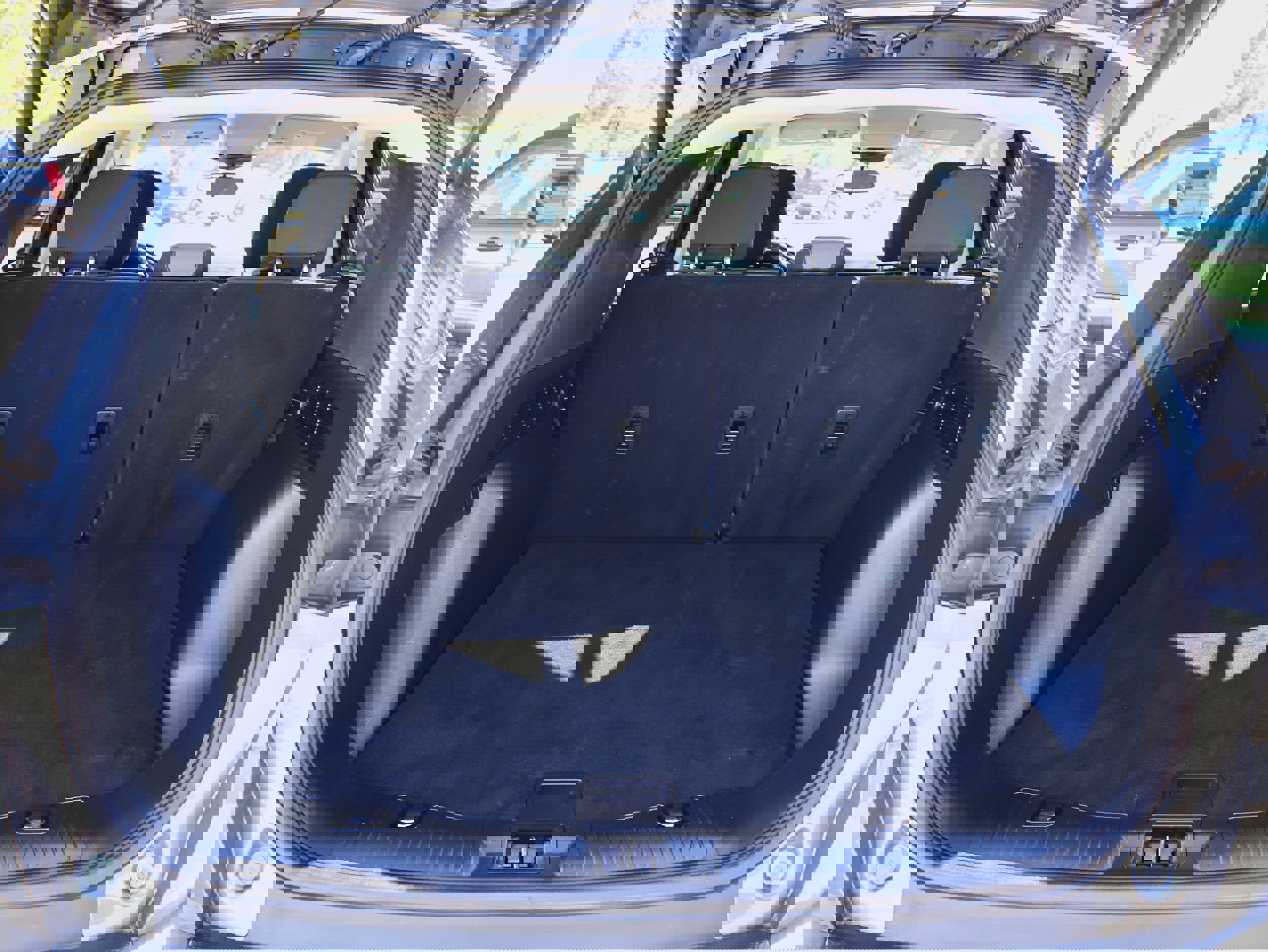 Used 2022 Ford Escape SE w/ SE Sport Appearance Package image 13