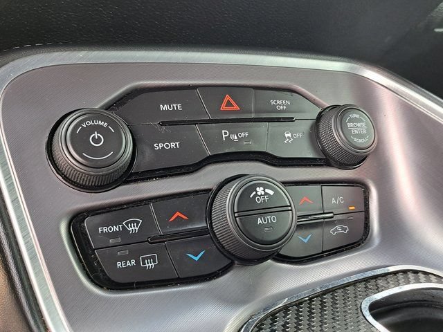 Used 2022 Dodge Challenger GT RWD image 17