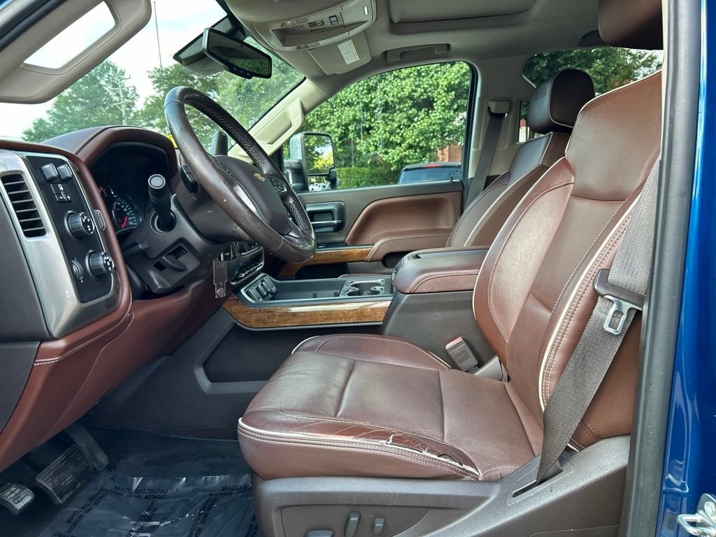 Used 2015 Chevrolet Silverado 2500 High Country w/ High Country Premium Package AWD/4WD image 18