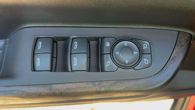 Used 2021 GMC Acadia Denali w/ Denali Ultimate Package AWD/4WD image 24