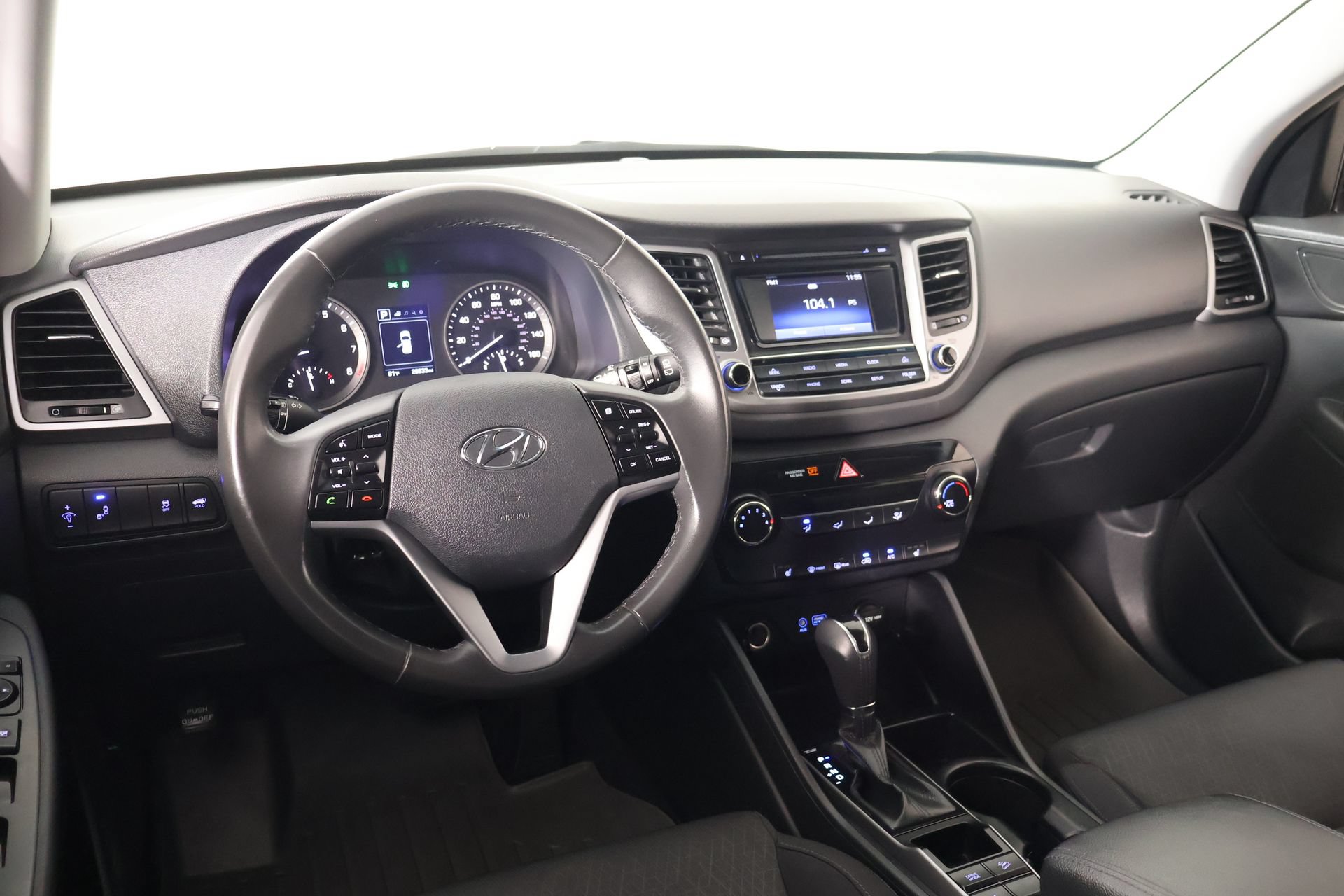 Used 2016 Hyundai Tucson Sport AWD/4WD image 2