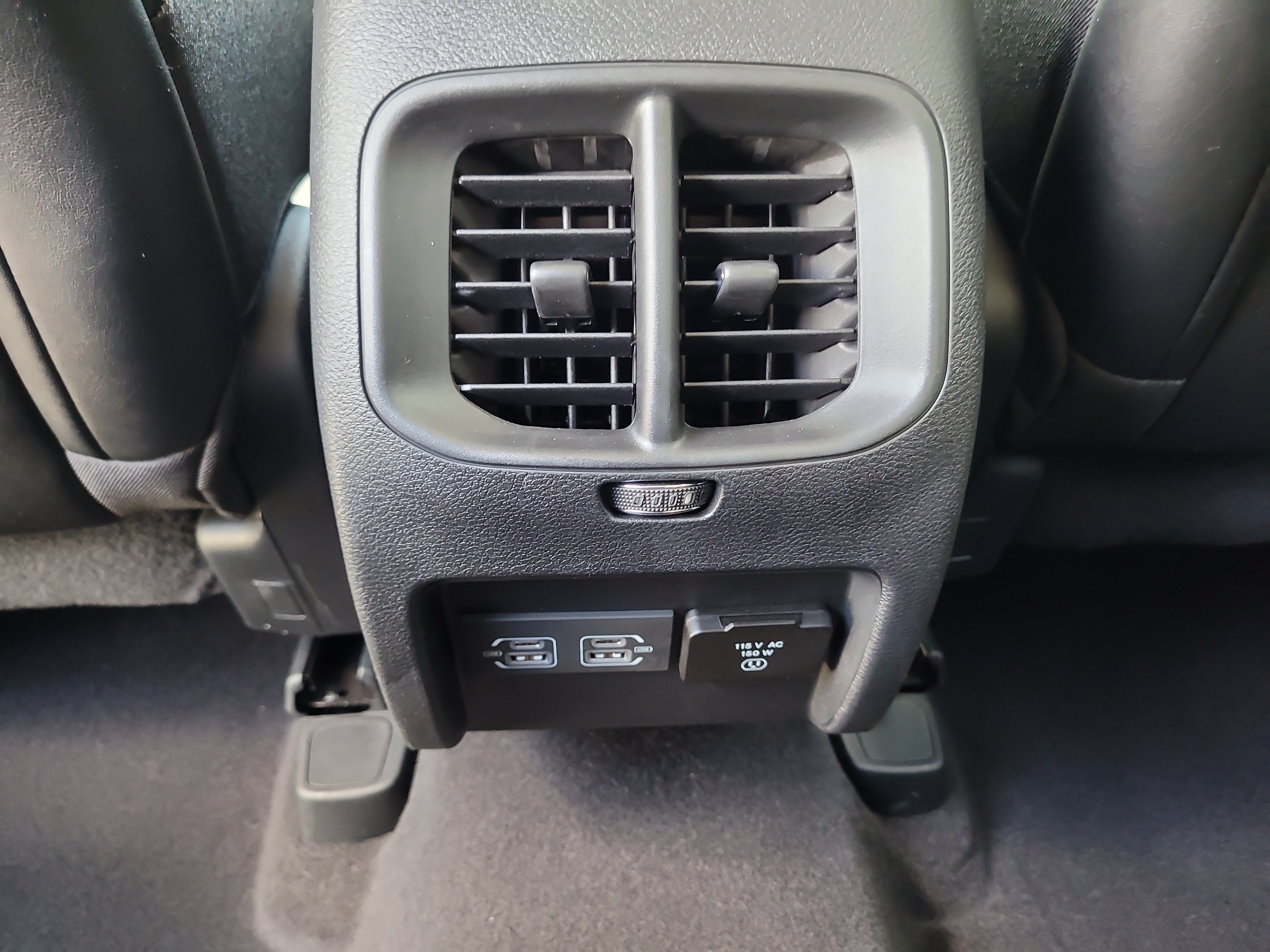 Used 2023 Jeep Cherokee Altitude Lux AWD/4WD image 16