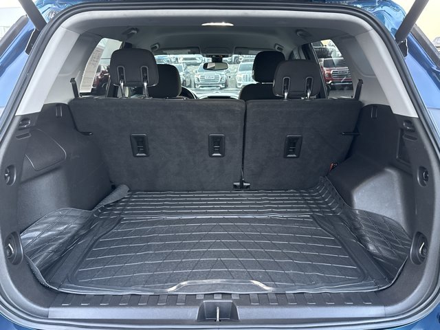 Used 2020 GMC Terrain SLE w/ Driver Convenience Package image 9