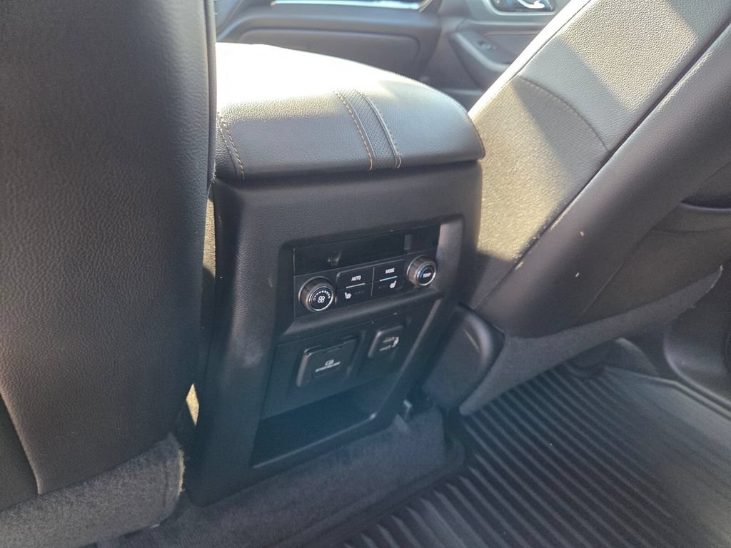 Used 2020 Chevrolet Traverse Premier FWD image 10