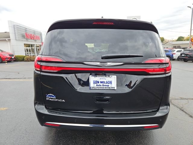 New 2026 Chrysler Pacifica Select FWD image 7