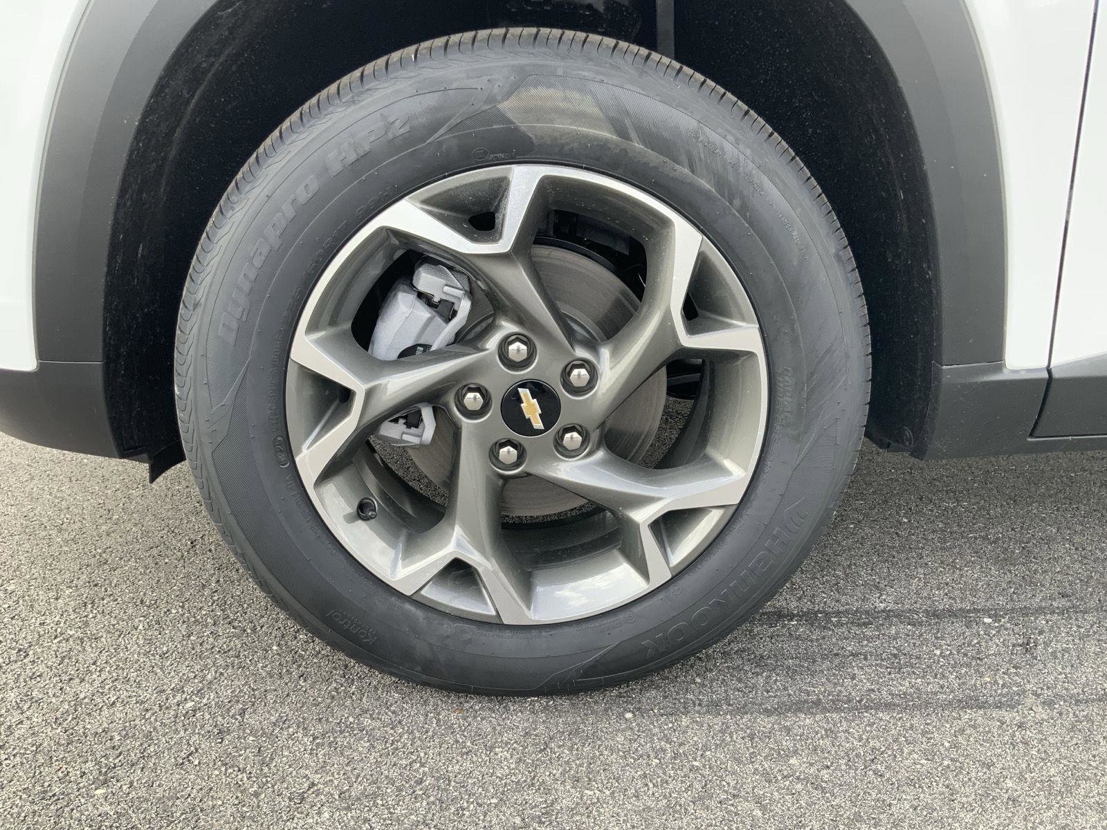 New 2026 Chevrolet Trax LT image 16