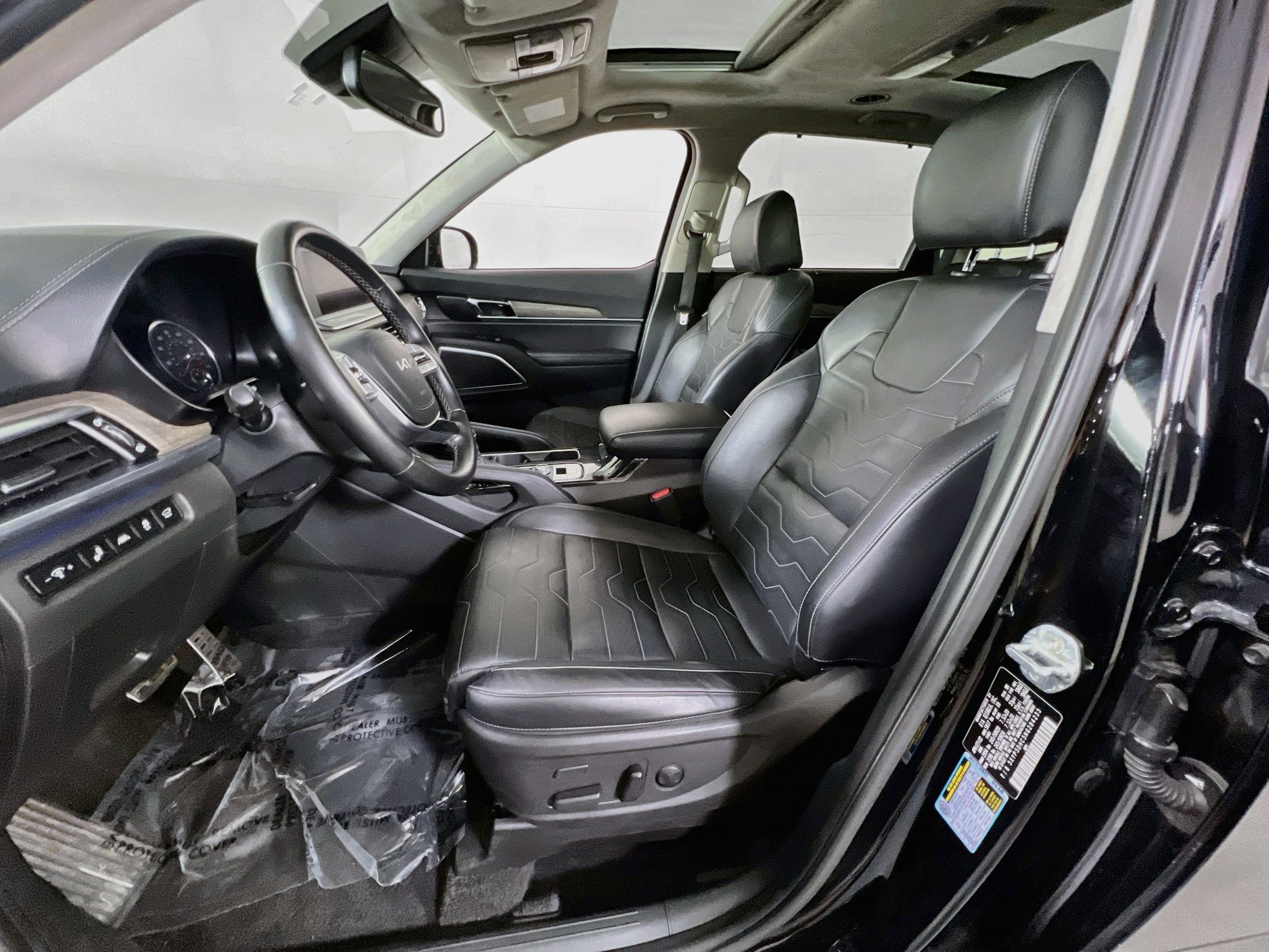 Used 2022 Kia Telluride SX w/ SX Prestige Package AWD/4WD image 22