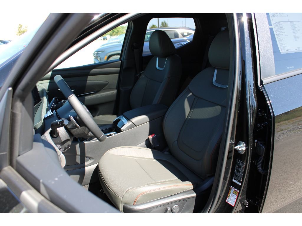 Used 2025 Hyundai Santa Cruz Limited image 12