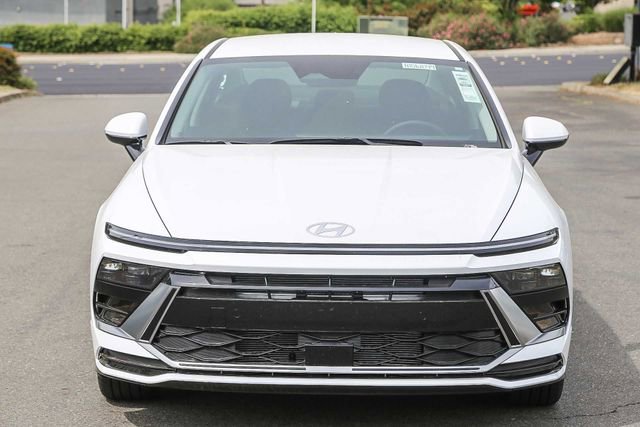 New 2026 Hyundai Sonata SEL FWD image 2
