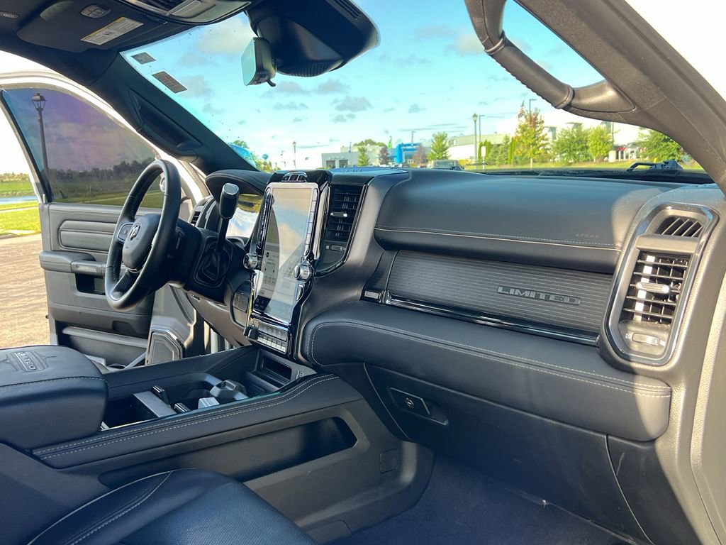 Used 2024 RAM 2500 Limited image 34
