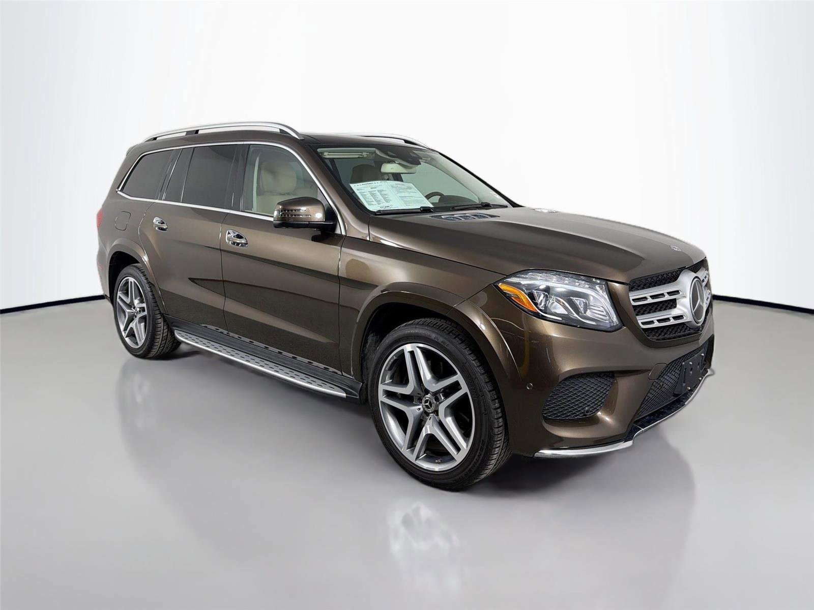 Used 2017 Mercedes-Benz GLS 550 4MATIC image 3