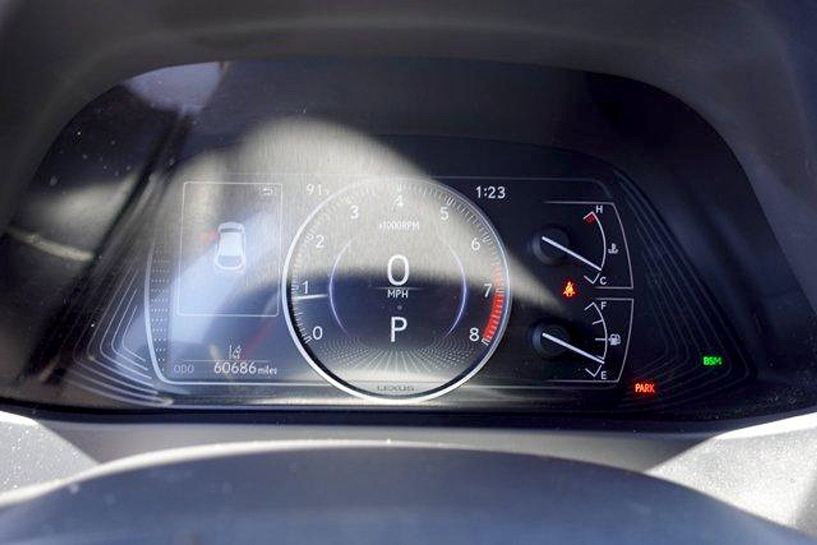 Used 2019 Lexus UX 200 w/ Premium Package FWD image 17