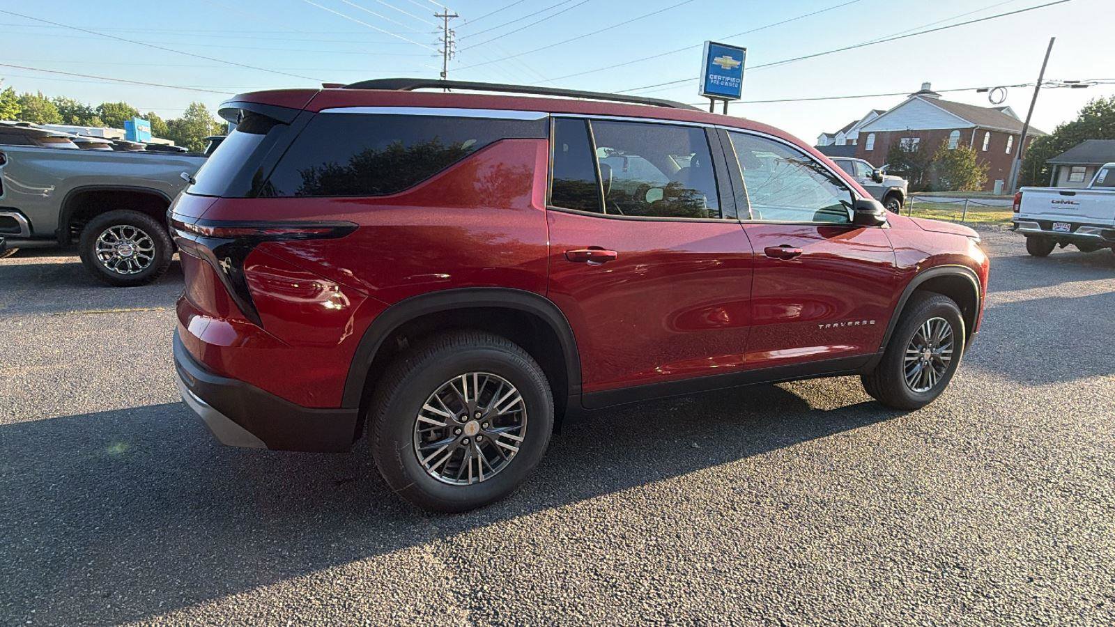 New 2026 Chevrolet Traverse LT FWD image 5