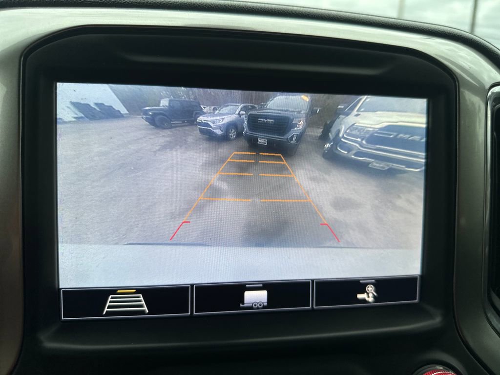 Used 2020 Chevrolet Silverado 1500 LTZ w/ LTZ Convenience Package AWD/4WD image 17