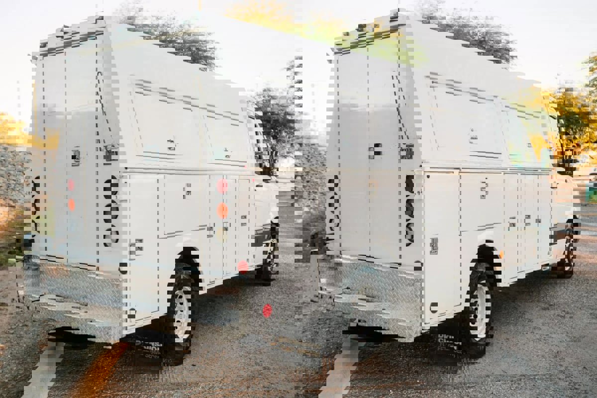 Used 2017 Mercedes-Benz Sprinter 3500 w/ Suspension Package II image 5