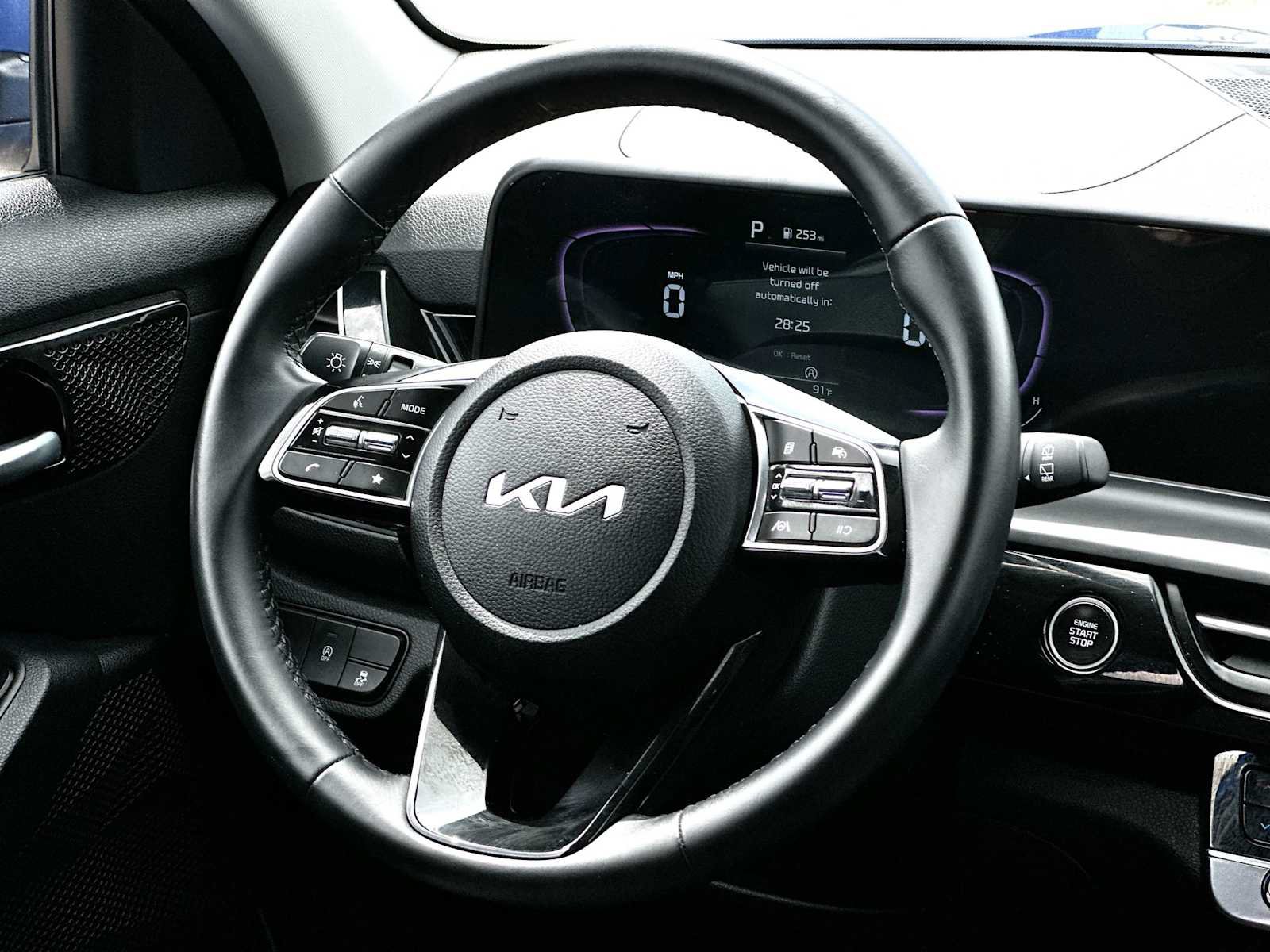 Used 2025 Kia Seltos S FWD image 27