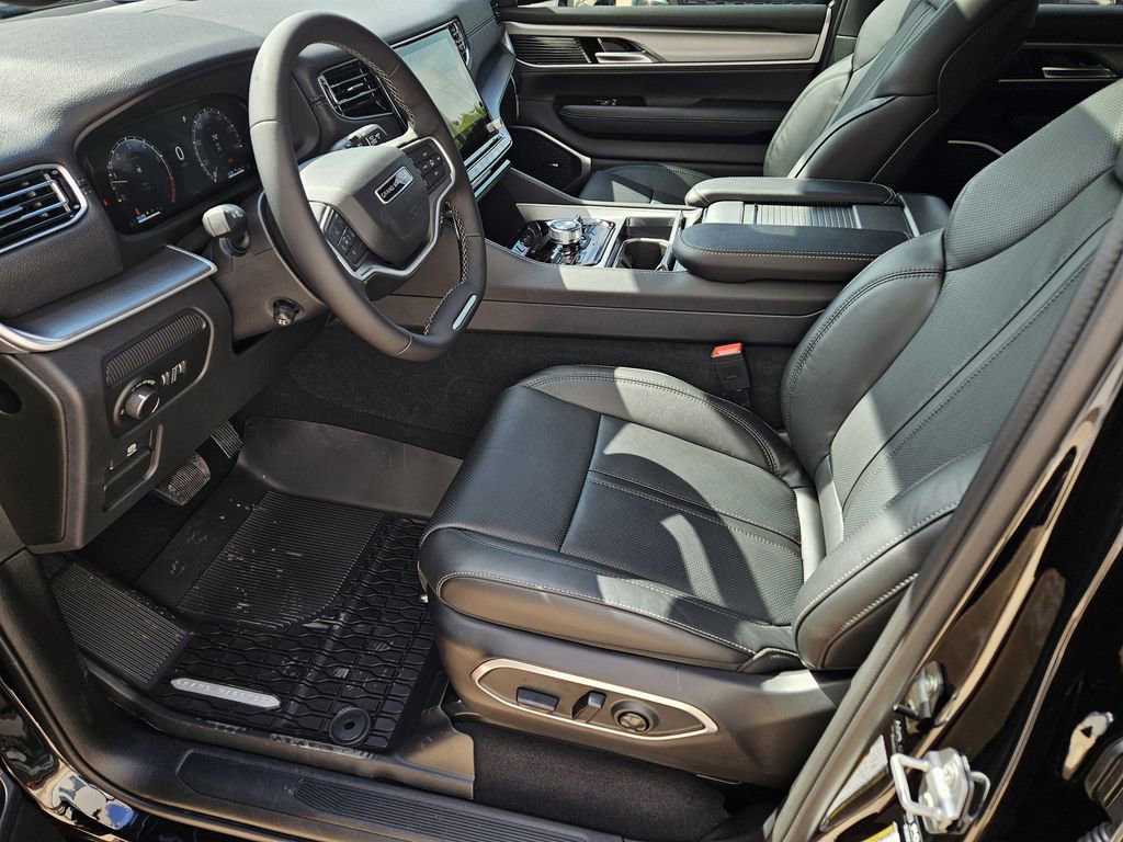 New 2026 Jeep Grand Wagoneer 4WD image 17