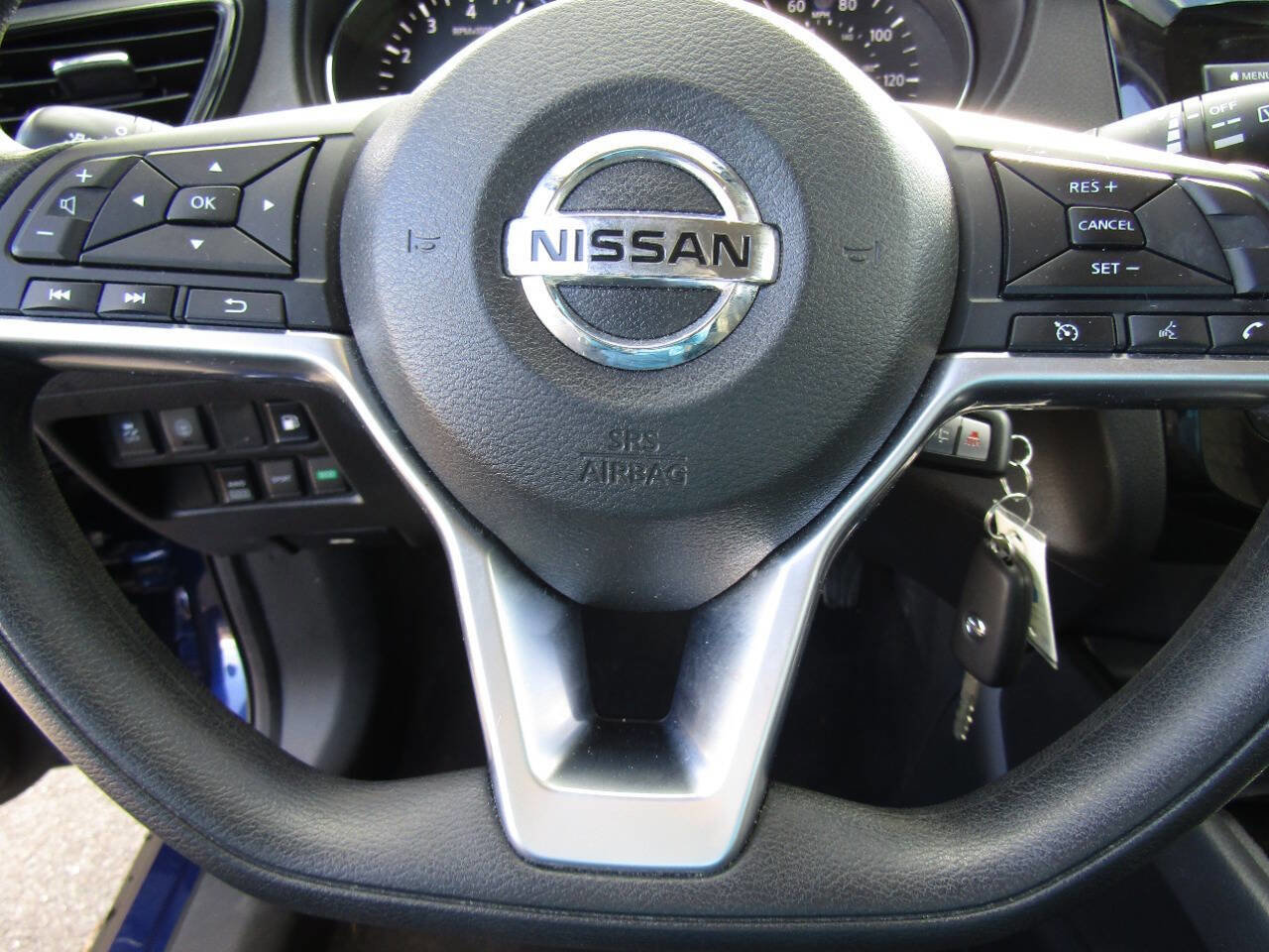 Used 2020 Nissan Rogue S image 16