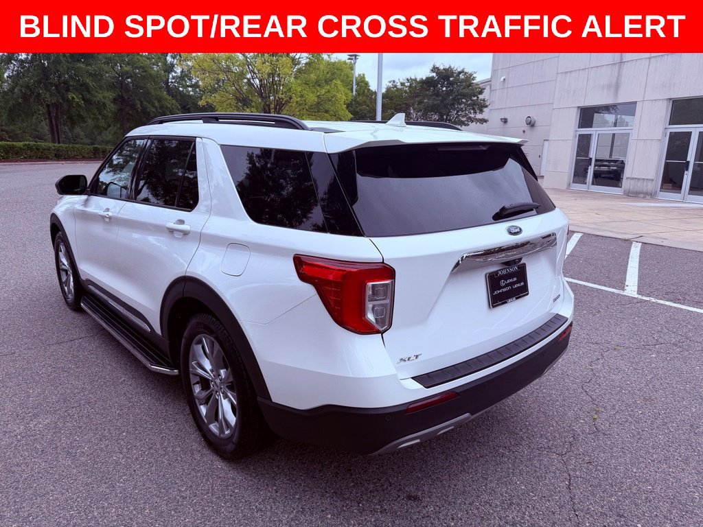 Used 2024 Ford Explorer XLT w/ Equipment Group 202A RWD image 5