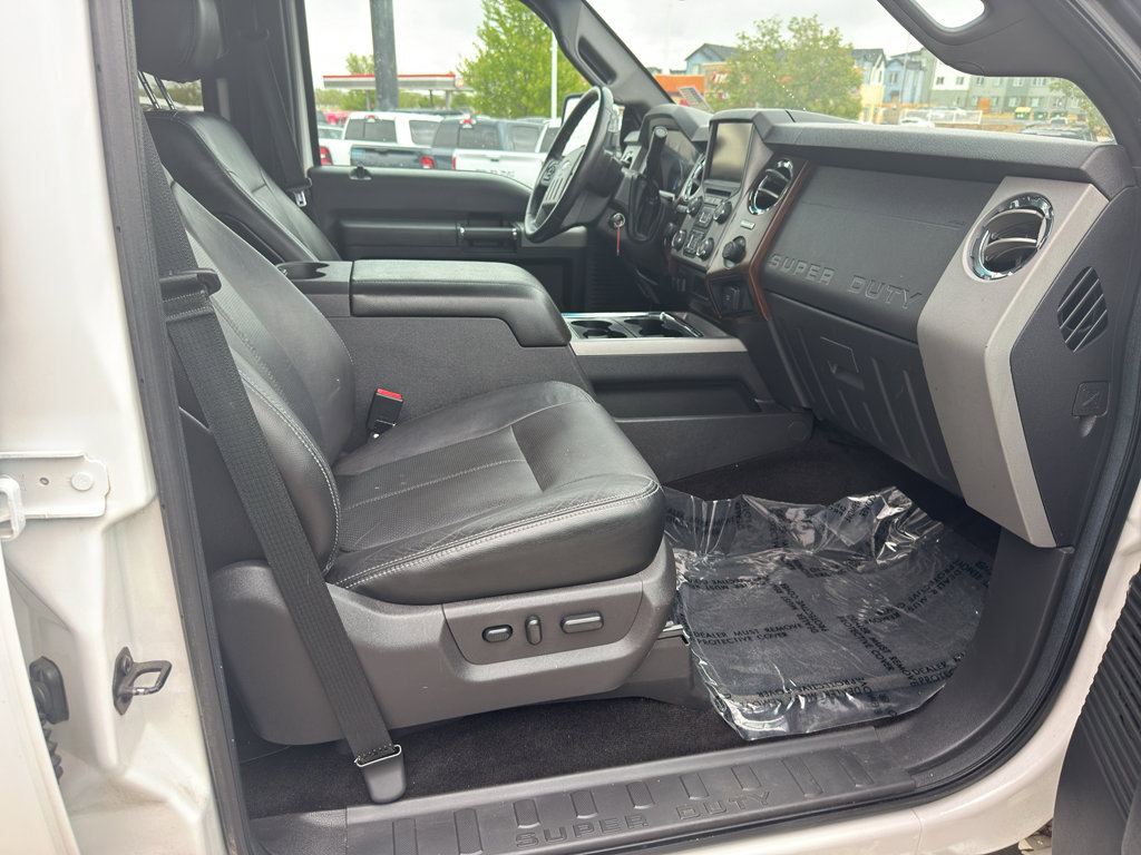 Used 2015 Ford F250 Lariat w/ Lariat Ultimate Package AWD/4WD image 10