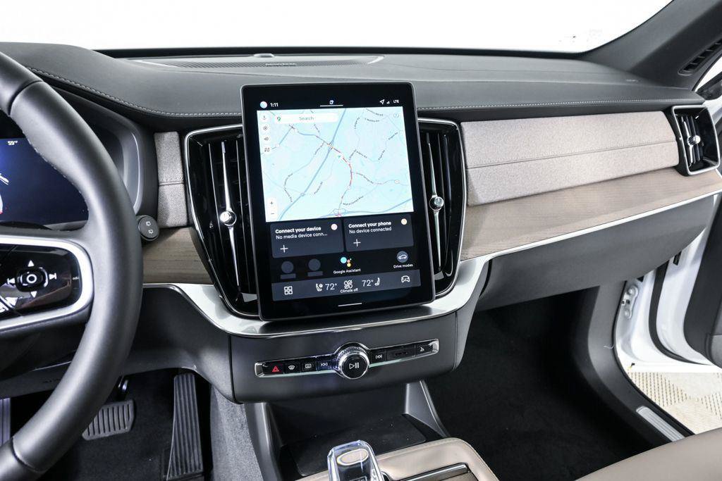 New 2026 Volvo XC90 B6 Plus AWD/4WD image 13