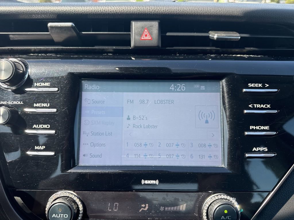 Used 2020 Toyota Camry SE image 17