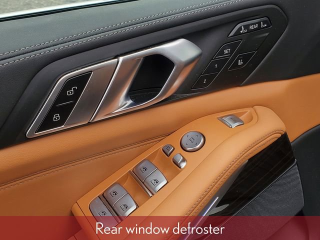 Used 2024 BMW X7 xDrive40i w/ Climate Comfort Package image 17
