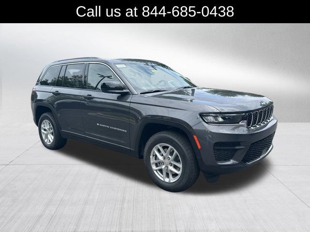 New 2026 Jeep Grand Cherokee Laredo X RWD image 3