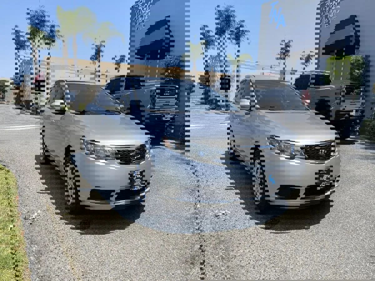 Used 2013 Kia Forte EX image 3