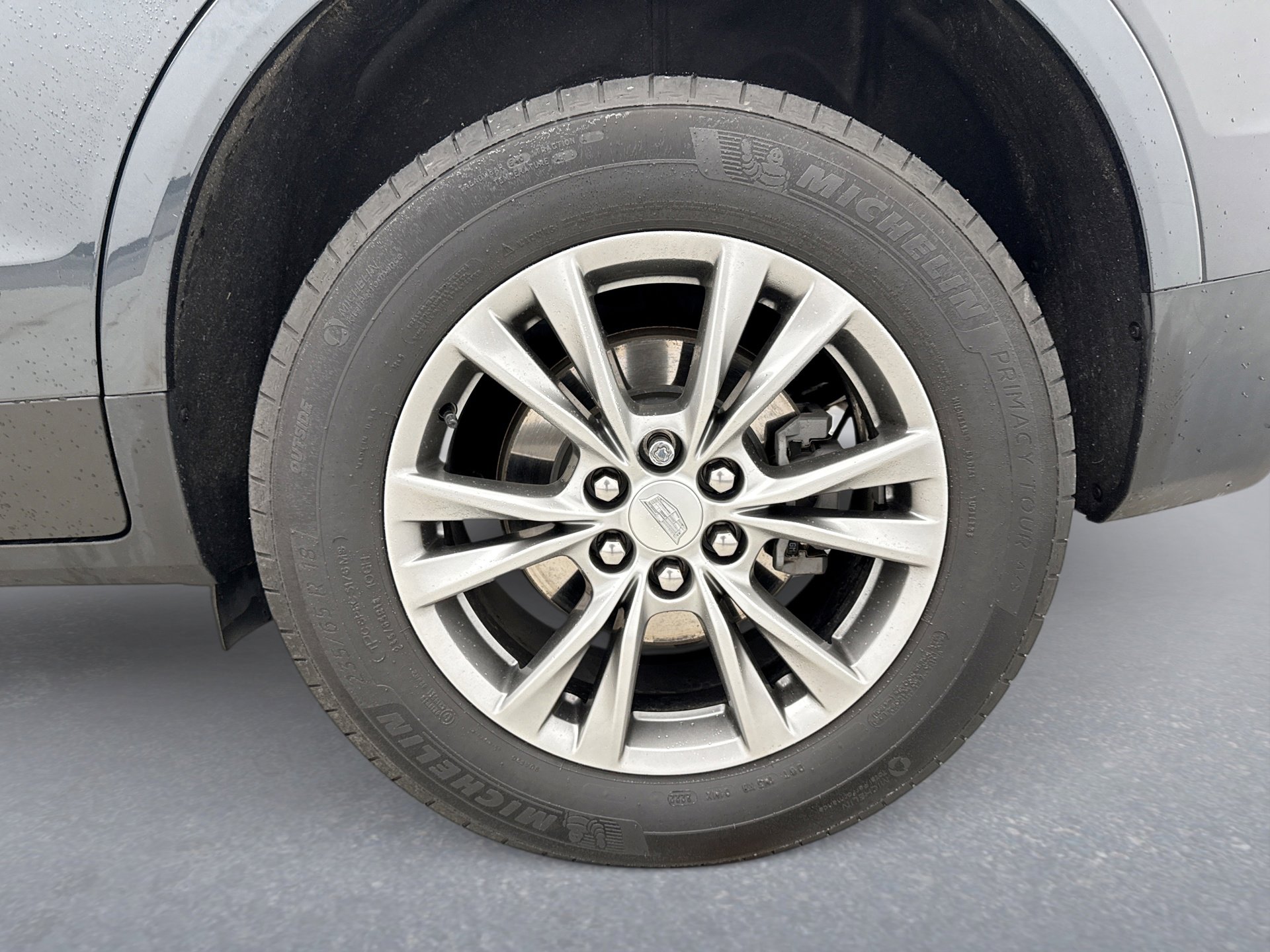 Used 2023 Cadillac XT5 Premium Luxury w/ LPO, Floor Liner Package AWD/4WD image 27